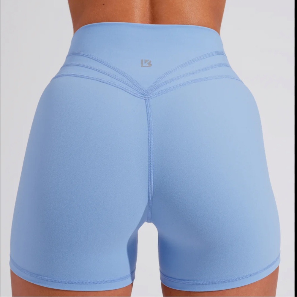 Buffbunny 4" legacy short in rainwater blue